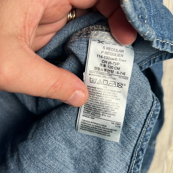 Youth Denim Button Up Gap Size Small - Picture 3 of 4